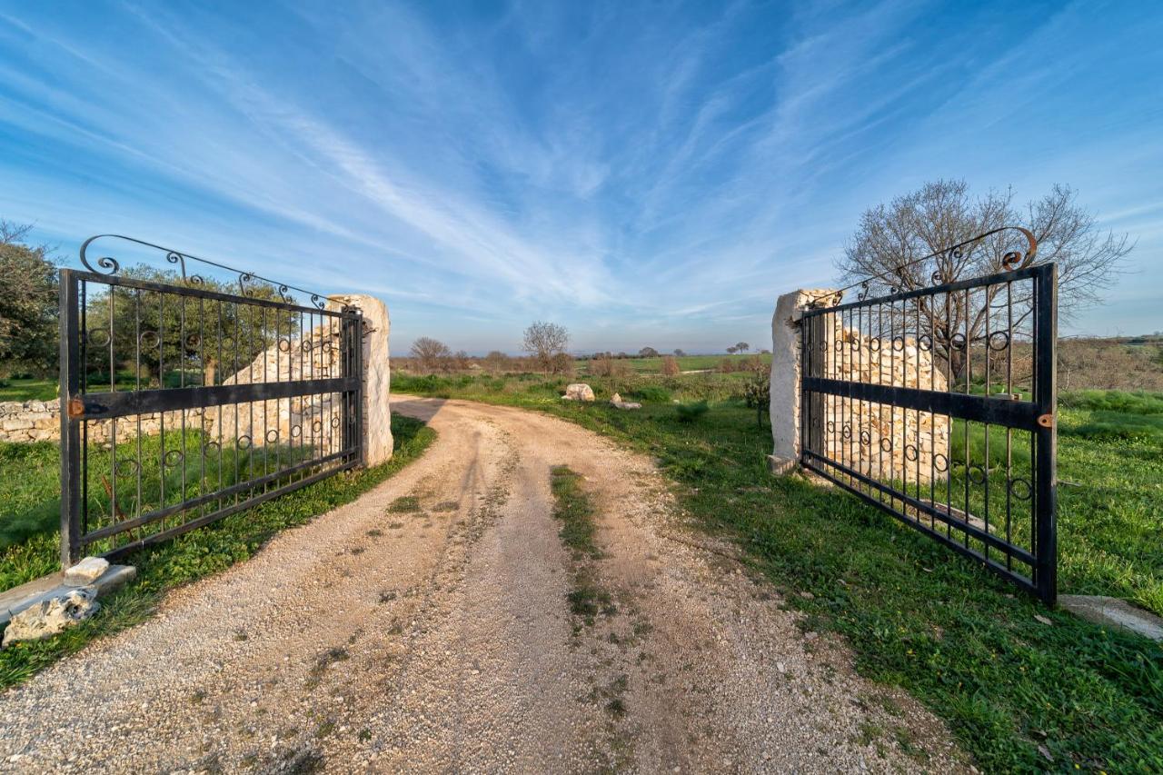Agriturismo Tenuta Del Grillaio Акуавива-делле-Фонти Экстерьер фото